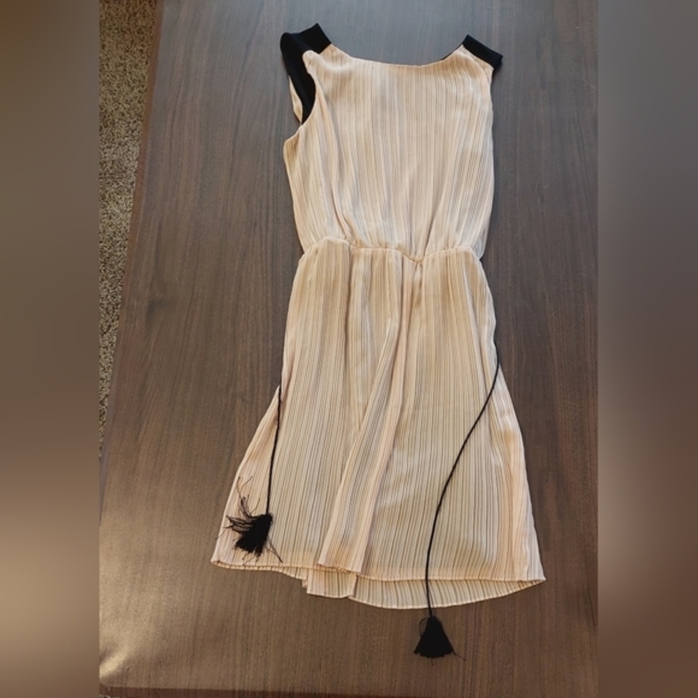 Jennifer Lopez Classy‎ Cream dress size S